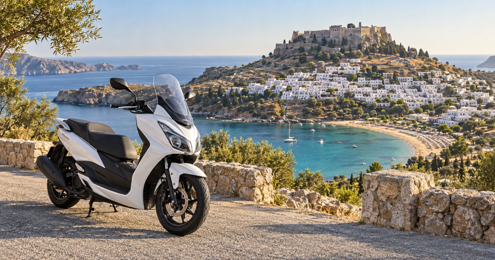 Lindos by scooter: parking, best hours and what not to miss